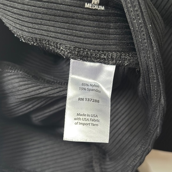 Year of Ours Black Ribbed Active Leggings Women’s Sz Medium Athletic Yoga - Picture 6 of 7